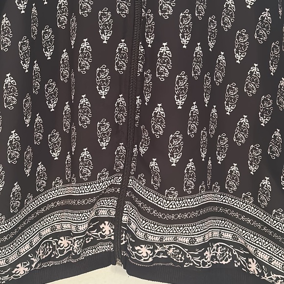 Maurice’s Pattern Chiffon Bomber Jacket - Picture 3 of 4